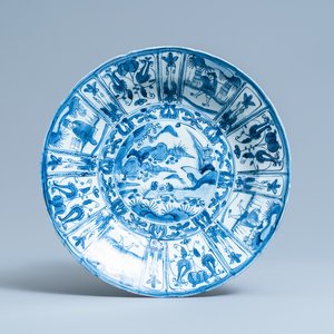 A Chinese blue and white kraak porcelain 'go-players' dish, Wanli — photo 1