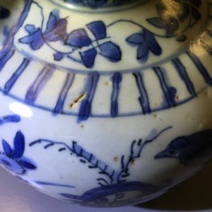 A Chinese blue and white kraak porcelain kendi with a spotted salamander, Ming, Wanli — photo 7