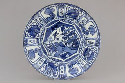 A Chinese blue and white kraak porcelain plate with ducks in a pond, Wan-Li, Ming Dynasty