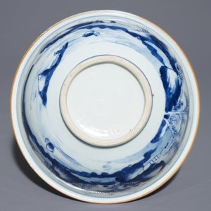 A Chinese blue and white 'landscape' bowl, Yongzheng/Qianlong — photo 7