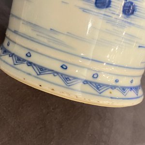 A Chinese blue and white 'landscape' brush pot, bitong, Kangxi — photo 11