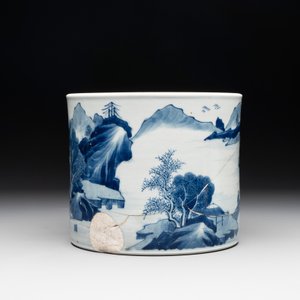 A Chinese blue and white 'landscape' brush pot, Kangxi — photo 4