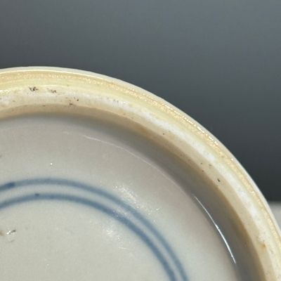 A Chinese blue and white 'Landscape' brushpot (Bitong) — photo 16