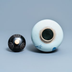 A Chinese blue and white 'landscape' jar, Transitional period — 照片 7
