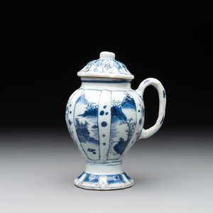 A Chinese blue and white 'landscape' mustard jar and cover, Transitional period — photo 1