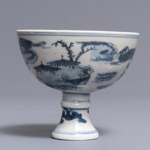 A Chinese blue and white 'landscape' stem cup, Wanli mark but prob. later — 照片 1