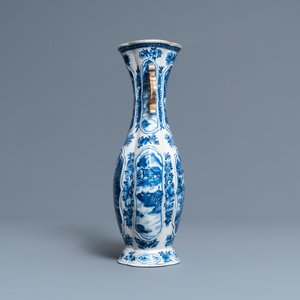 A Chinese blue and white 'landscape' vase and a large bowl, Qianlong — photo 11