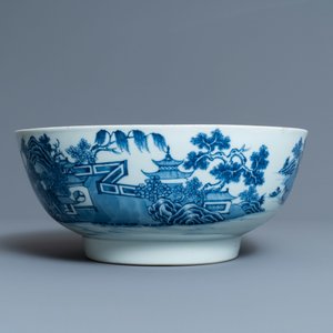 A Chinese blue and white 'landscape' vase and a large bowl, Qianlong — photo 5