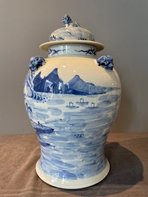 A Chinese blue and white 'landscape' vase and cover, Chenghua mark, 19th C. — 照片 5