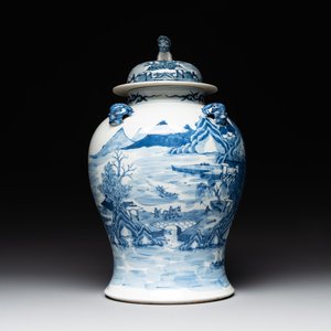 A Chinese blue and white 'landscape' vase and cover, Chenghua mark, 19th C. — 照片 1