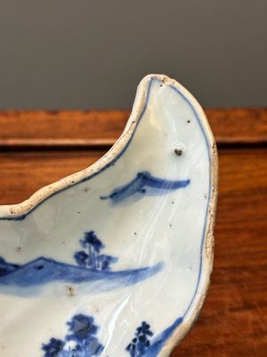 A Chinese blue and white leaf-shaped ko-sometsuke dish for the Japanese market, Tianqi — photo 2