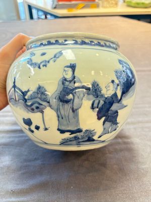 A Chinese blue and white 'Lian Sheng San Ji 連升三級‘ and 'Xie Qin Fang You 攜琴訪友' bowl, Transitional style — photo 1