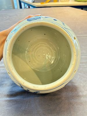 A Chinese blue and white 'Lian Sheng San Ji 連升三級‘ and 'Xie Qin Fang You 攜琴訪友' bowl, Transitional style — photo 5