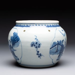 A Chinese blue and white 'Lian Sheng San Ji 連升三級‘ and 'Xie Qin Fang You 攜琴訪友' bowl, Transitional style — photo 2