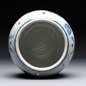 A Chinese blue and white 'Lian Sheng San Ji 連升三級‘ and 'Xie Qin Fang You 攜琴訪友' bowl, Transitional style — photo 5