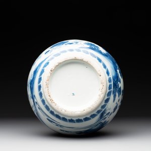 A Chinese blue and white 'Lian Sheng San Ji 連升三級' bottle vase, Transitional period — 照片 6