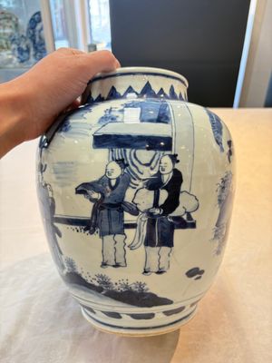 A Chinese blue and white 'Lian Sheng San Ji 連升三級' vase, Transitional period — foto 3