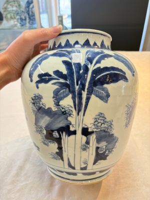 A Chinese blue and white 'Lian Sheng San Ji 連升三級' vase, Transitional period — foto 4