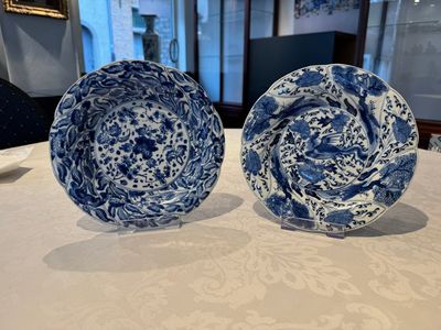 A Chinese blue and white lobed 'flower' plate and a 'phoenix and monkeys' plate, Kangxi — photo 1