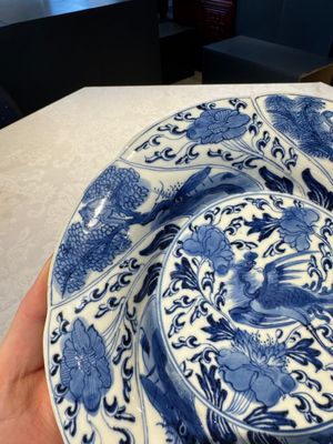 A Chinese blue and white lobed 'flower' plate and a 'phoenix and monkeys' plate, Kangxi — photo 16