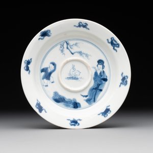 A Chinese blue and white 'Long Eliza and playing boy' cup and saucer, Qi Yu Mei Zhi 奇玉美製 and Bi Yu Tang Zhi 璧玉堂製, Kangxi — photo 2