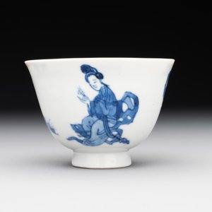 A Chinese blue and white 'Long Eliza and playing boy' cup and saucer, Qi Yu Mei Zhi 奇玉美製 and Bi Yu Tang Zhi 璧玉堂製, Kangxi — photo 6