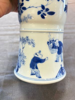 A Chinese blue and white 'Long Eliza and playing boys' 'gu' vase, Kangxi — photo 11