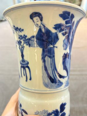 A Chinese blue and white 'Long Eliza and playing boys' 'gu' vase, Kangxi — photo 8