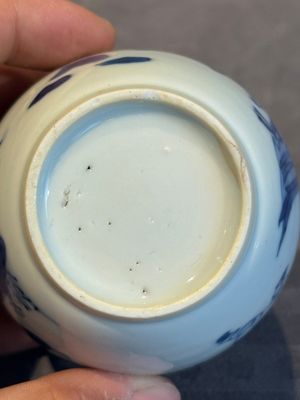 A Chinese blue and white 'Long Eliza and playing boys' tea caddy with silver mount and cover, Kangxi — photo 14