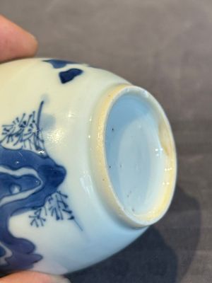 A Chinese blue and white 'Long Eliza and playing boys' tea caddy with silver mount and cover, Kangxi — photo 15
