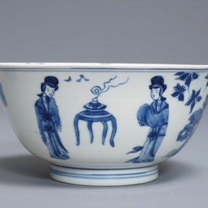 A Chinese blue and white 'long Eliza' bowl, Kangxi — photo 1