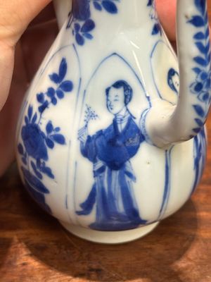 A Chinese blue and white 'Long Eliza' ewer and cover, jade mark, Kangxi — 照片 11