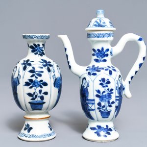 A Chinese blue and white 'Long Eliza' jug and a vase, Kangxi — 照片 4