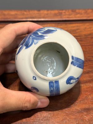 A Chinese blue and white 'Long Eliza' tea caddy and cover, conical shell mark, Kangxi — 照片 8