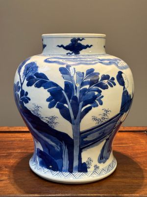 A Chinese blue and white 'Long Eliza' vase, Kangxi — 照片 4