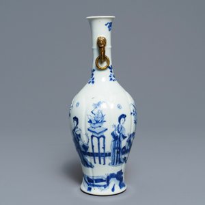 A Chinese blue and white 'Long Eliza' vase, Kangxi — photo 2