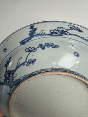 A Chinese blue and white 'Lotus Pond with Ducks' dish — 照片 11