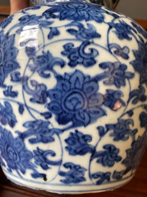 A Chinese blue and white 'lotus scroll' double gourd vase, Jiajing/Wanli — 照片 9