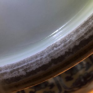 A Chinese blue and white lotus scroll hu vase, Qianlong mark, 20th C. — 照片 16