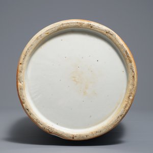 A Chinese blue and white 'lotus scroll' vase, 19th C. — photo 6