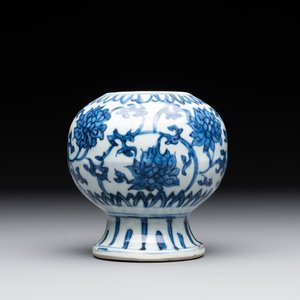 A Chinese blue and white 'lotus scroll' vase, Ming — photo 1