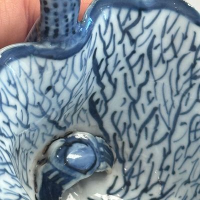 A Chinese blue and white lotus -shaped 'Aquatic Animals' straw cup  — photo 14