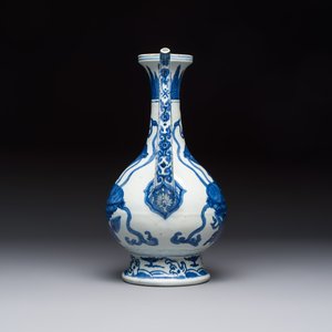 A Chinese blue and white 'Magic Fountain' ewer, heaven ☰ mark, Jiajing — photo 4