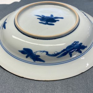 A Chinese blue and white 'Master of the Rocks' plate, Kangxi — 照片 10