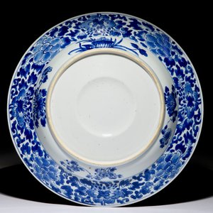 A Chinese blue and white medallion charger, Kangxi — 照片 2