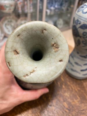 A Chinese blue and white 'meiping' vase and a  'yuhuchunping' vase, Ming or later — photo 3