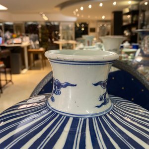 A Chinese blue and white 'meiping' vase with a dragon, Wanli mark, 19th C. — 照片 10