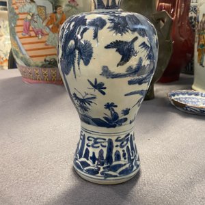 A Chinese blue and white 'meiping' vase with cranes, Wanli — photo 32