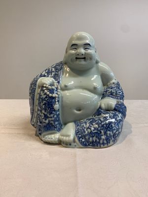 A Chinese blue and white Milefo Buddha, Zhu Mao Ji Zao 朱茂記造 mark, 19/20th C. — photo 1