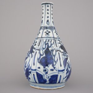 A Chinese blue and white Ming dynasty Wan-Li bottle with horses, 16th C. — 照片 5